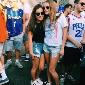 Meet your Posher, Brittney